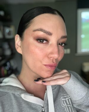 Regina Blandón Instagram - Unas selfies.