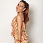 Wanessa Camargo Instagram – Desejando a todos um sábado cheio de boas energias! ✨