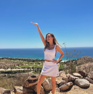 Chrishell Stause Instagram - I googled my symptoms and turns out I just needed a vacation 😜😅

#Vacation #Travel #travelgram #bestfriends