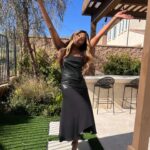 Cynthia Bailey Instagram - happy resurrection day!!!🌺
may God continue to bless all of you and your families.🙏🏽

#heisrisen 
#eastersunday 
#cynthiabailey