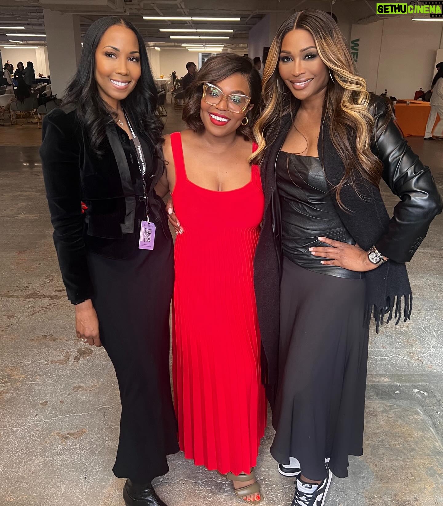 Cynthia Bailey Instagram - my longtime friend of over 30 years @danahillrobinson and I have been working hard on something special that’s going to make your skin GLOW!
we had an amazing day at @landinginternational’s inaugural @voicesofbeautysummit event meeting @jcruel EIC of @allure.
Coming soon…stay tuned for @glowissima!🌺💞
#glowissima
#revealyourglow
#skincareobsessed
#nourishyourskin
#healthyskin
#cofounders