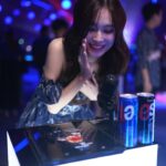 Pattranite Limpatiyakorn Instagram - เอส ทำถึง!!! est Cola Awaken Awesome Senses
ปล่อยความ Awesome ซ่า กล้าเป็นตัวเอง ปลุกทุกประสาทสัมผัส 5 Senses ออซั่ม ดื่มด่ำไปกับความ Awesome ของเอส แสง สี เสียง กลิ่น ล้ำมาก เช็คอินเปิดความซ่าไปด้วยกัน

เติมความสดชื่น ปลุกความ Awesome กับเอส โคล่า สูตรใหม่ หอม อร่อย ซ่า โคล่าจัดเต็ม 

ดื่มแล้วออซั่ม แบบไหน? ฟีลยังไง? อร่อยแค่ไหน? ซ่าอย่างไร? บอกเรามาภายใน 3 2 1 วินาที เพียงสแกน QR Code หน้ากระป๋องก็ร่วมสนุก ได้ง่ายๆ พร้อมลุ้นรางวัลสุด Awesome ได้
ติดตามรายละเอียดเพิ่มเติม ได้ที่ Facebook est 

#estcolaAwakenAwesomeSenses #estColaBornToBeAwesome