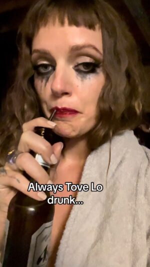 Tove Lo Instagram - 🫠 #habits