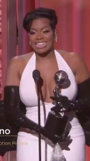 Tabitha Brown Instagram - TO GOD BE THE GLORY🙌🏾🙌🏾. Congratulations sis @fantasia you deserve it all!!! I love you!!! @naacpimageawards #winner #fantasia