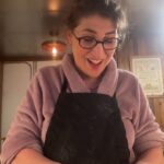Mayim Bialik Instagram – Let’s bake #hamantaschen for #Purim, shall we? Yes, #vegan ! – and also GF options discussed. 🧑‍🍳