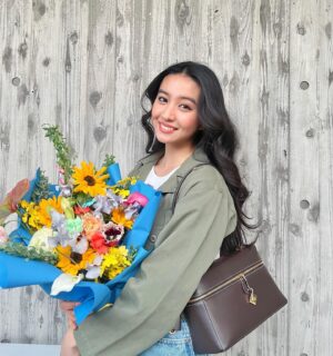 Kōki Instagram - After shooting with Mentholatum Asia Pacific Ltd wonderful team ☺️💗

Lots of love to everyone ❤️

Outfit of the day ✨ bag @loropiana