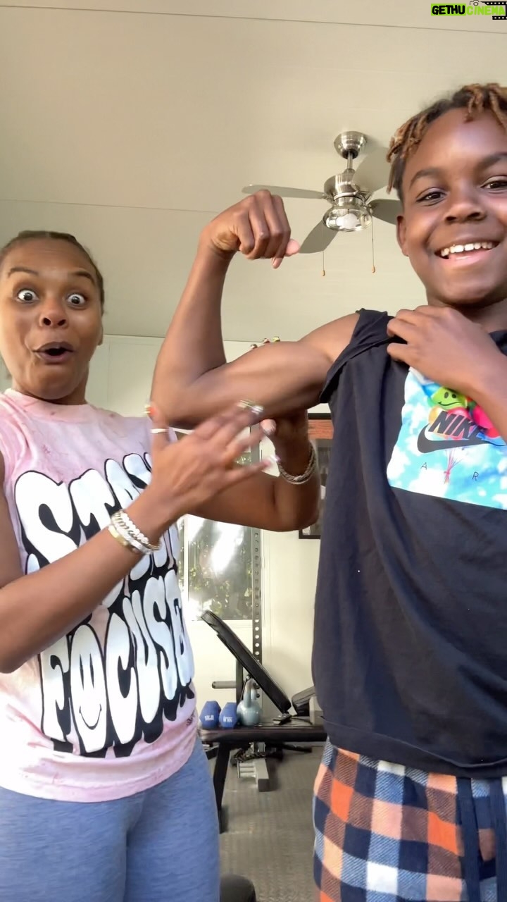 Tabitha Brown Instagram - Abitha vs Abbott Elementary ๐ช๐พ๐
Wishing everyone FREEDOM on this good Saturday ๐. Itโs day 16 of the move our bodies for 20 minutes a day challenge!! Move your bodies today the best way you can!!
Stay F๐CUSED shirts are officially ready for presale ๐ Merch link in bioโค๏ธ Love yall!!!