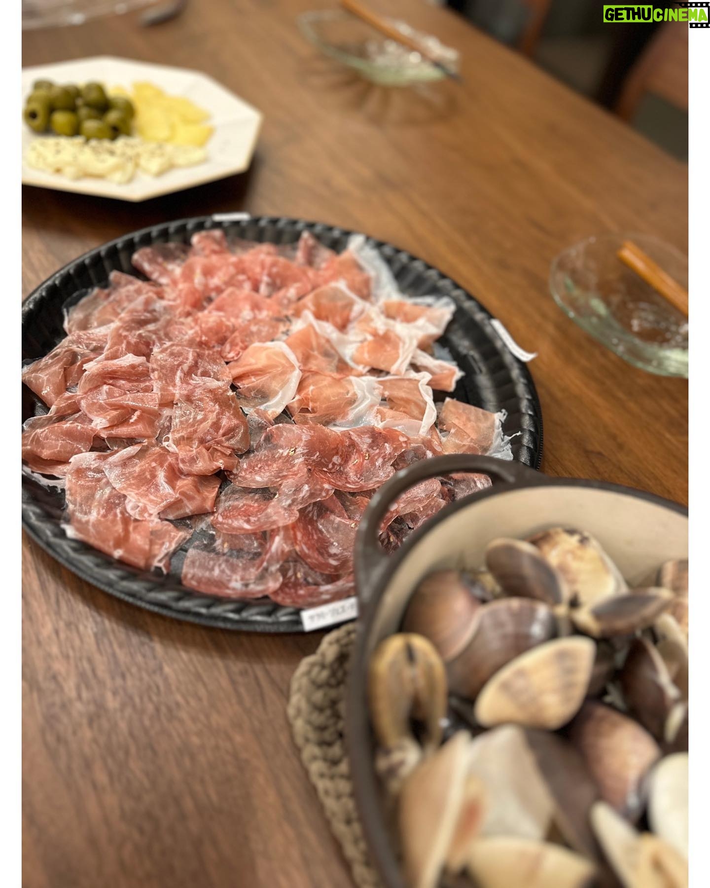 Nozomi Sasaki Instagram - お家で友人と
まったりご飯の写真達。
本当にいつもすぐ食べちゃうから写真撮れてないんだけど、友人達が撮ってくれて感謝😂