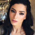 Merve Boluğur Instagram -
