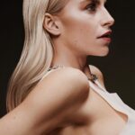 Caro Daur Instagram - new cover out 🥹🤝🏻❤️ thanks to the entire team!!!
photos by @arminmorbach 
beauty direction @lauradunkelmann
make up @philippverheyen
hair @tobias_sagner
styling @mira_uskureit_styling
prop Styling @toar 
production @moritzmorbach @rueyamaltan 
digital operation @alexandra.kern
final touch @studioreuter