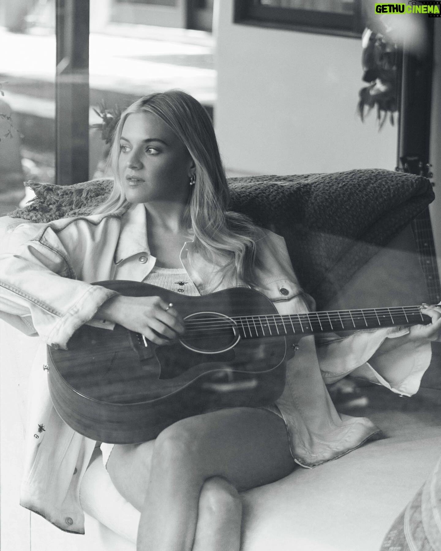 Kelsea Ballerini Instagram - *new chapter incoming*
thank you @flauntmagazine for the california frolick and cheeky chat about past present and future. š¤
Photographed by @AdamFranzino
Styled by @AnninaMislin wearing @MissoniĀ @TheOfficialPandora
Written by @Lanikaps
Hair: @DaniellePriano
Makeup: @Kdeenihan
Nails: @NailsByZola