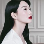 Shin Min-a Instagram - @cledepeaubeaute @ellekorea ✨💄💋