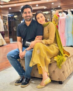 Bidya Sinha Saha Mim Instagram - Shopping with the favourite person is always love ❤️

@royalmalabar_life_style