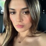 Daniela Calle Instagram - 1. Me cuesta mucho abrir los ojos en el sol🫣
2. Si ya seeeee que no me quito los Samba pero es que los amo en todos sus colores y presentaciones. 🤩
