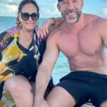 Susana Vieira Instagram – Dia de folga em Barra de Cunhaú, viver a vida ❤️ amanhã a Shirley vai estar bronzeada em Recife ❤️. Nos vemos no Teatro Guararapes ❤️