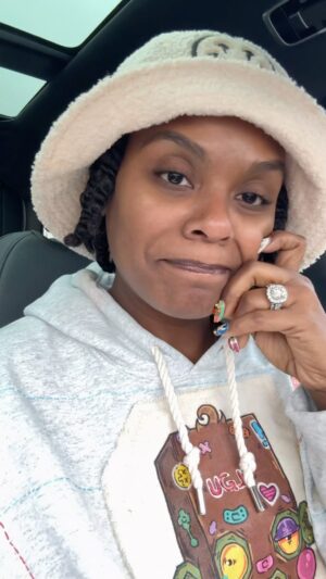Tabitha Brown Instagram - Morning TSA: Just because people don’t look like what they are going thru, doesn’t mean they ain’t going thru ❤️. Be Kind🙏🏾. I love yall! #tabithabrown #spreadlove