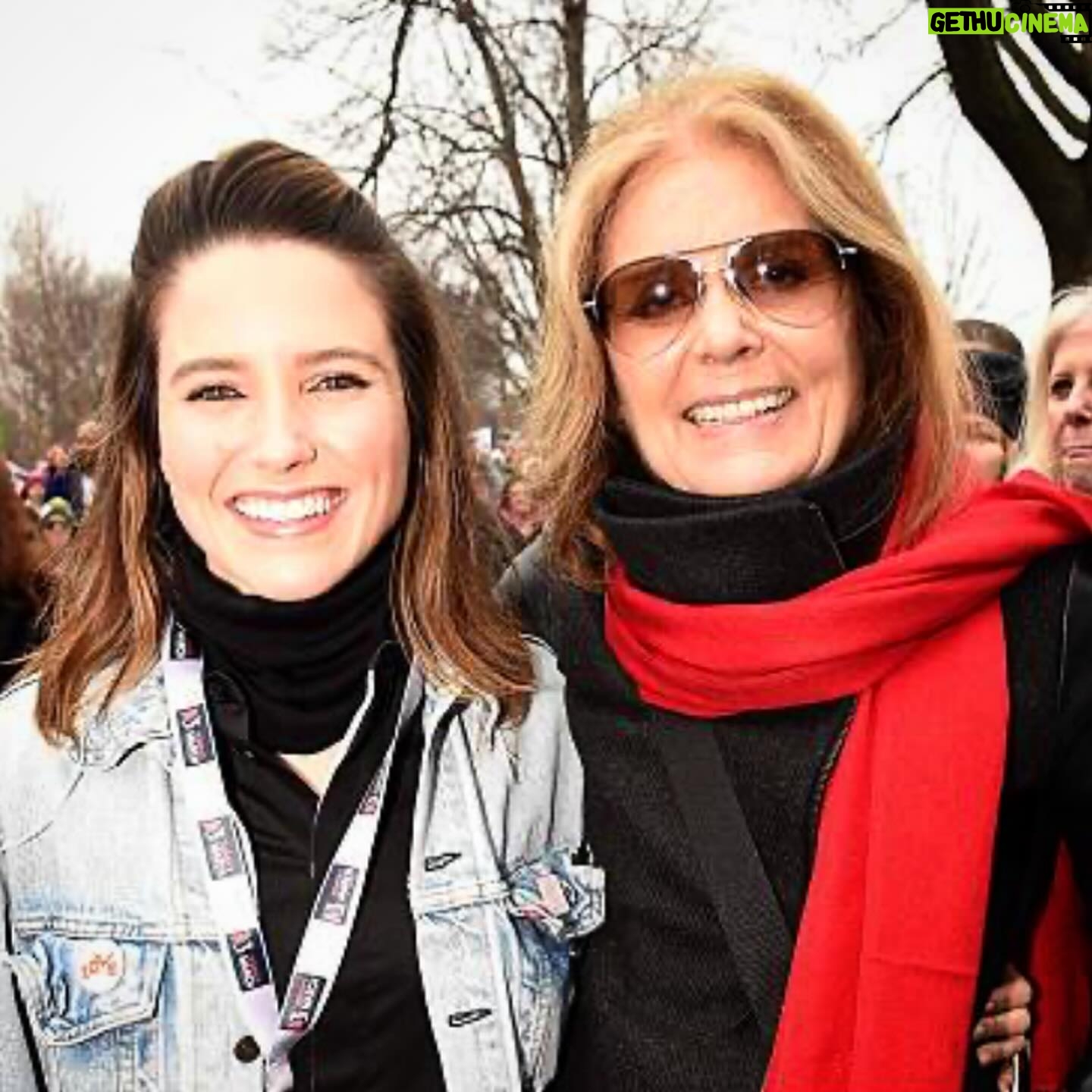 Sophia Bush Instagram - This woman helped us all to change it all. Happy 90th, @gloriasteinem. I will never get over having you as the inaugural guest on @workinprogress years into being able to ask your advice in this life. I will also never get over the fact that college journalism student me grew into grown up me that gets to ask her hero for advice.
And? I reaaally love that @gettyimages captured our first meeting. The moment where the world saw my soul leave my body, my brain melt, and my short circuiting self have to figure out if I should hug you or kiss you. Glad some part of me knew that a hug was the correct answer for a “nice to meet you” moment. Your patience is inspiring. As is your eyewear. You sweet soul. Bless you. ❤️🔥