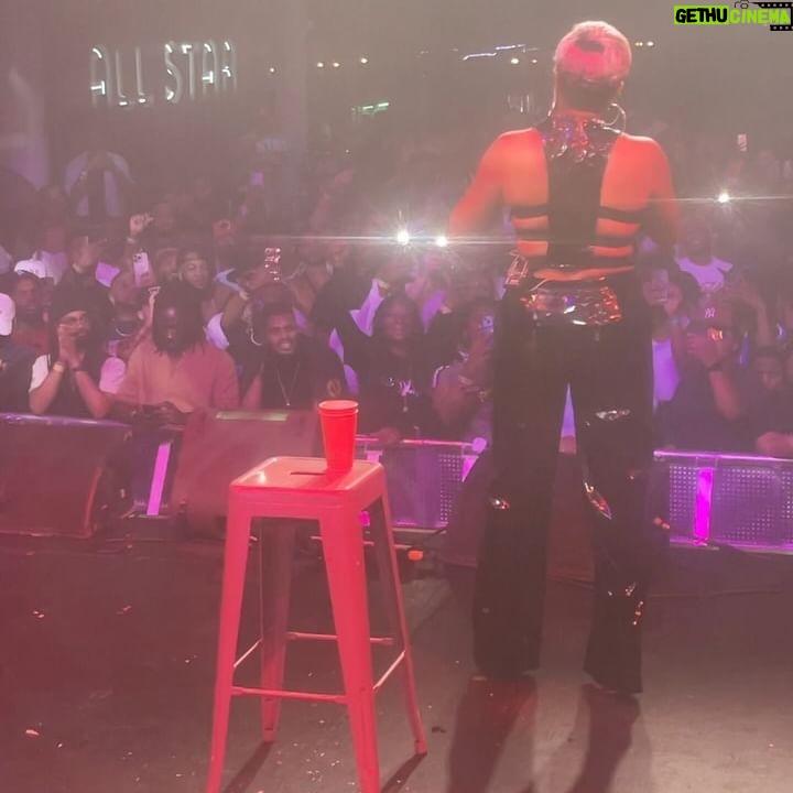 LeToya Luckett Instagram - ✨BUSY✨
I thoroughly enjoyed performing for my loves at BQAF!! We had a tiiiiiimmmeee! 💃🏽😎
Also loved speaking in Dallas at the “She is awards” the energy in the room was beautiful 💛
Makeup: @colordujour
Hair: @thastylist18