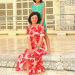 Beauty Gonzalez Instagram - A wonderful morning at the Taj with these two,
It doesn’t matter how many times you’ve seen it in photographs, and even how many people are there in the crowd with you, 
Everything and everyone disappears at first sight.
It is absolutely beautiful from any angle, 
And from every point of view. 🤍

Sharing these moments with the two of you made it even more special 🤍🤍

Just can’t take my eyes off you 🩷