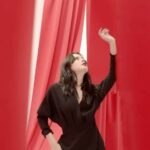 Fabiola Guajardo Instagram - ROUGE 💄✨
@diorbeauty @dior 

Video: @mariana_arriaga @santiagoarriagaa 
Foto: @manuelzuniga
MUA: @anagdev
Hair: @alejandroiniguezhair
Stylist : @jj.rizo

💌 (Mi Ernie) @esejuanfuentes @anapaudoria @laloremis