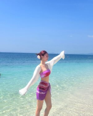 Cho Mi-yeon Instagram - 🏝️🌅