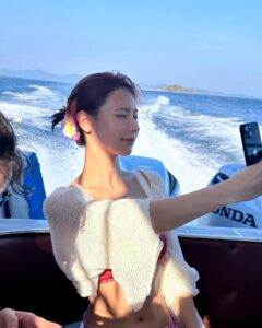 Cho Mi-yeon Instagram - 🏝️🌅