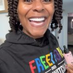 Tabitha Brown Instagram - Happy Sunday!! Twist Donna back up with me and @donnasrecipe real quick❤️ #tabithabrown #twist #hairgrowth #donna