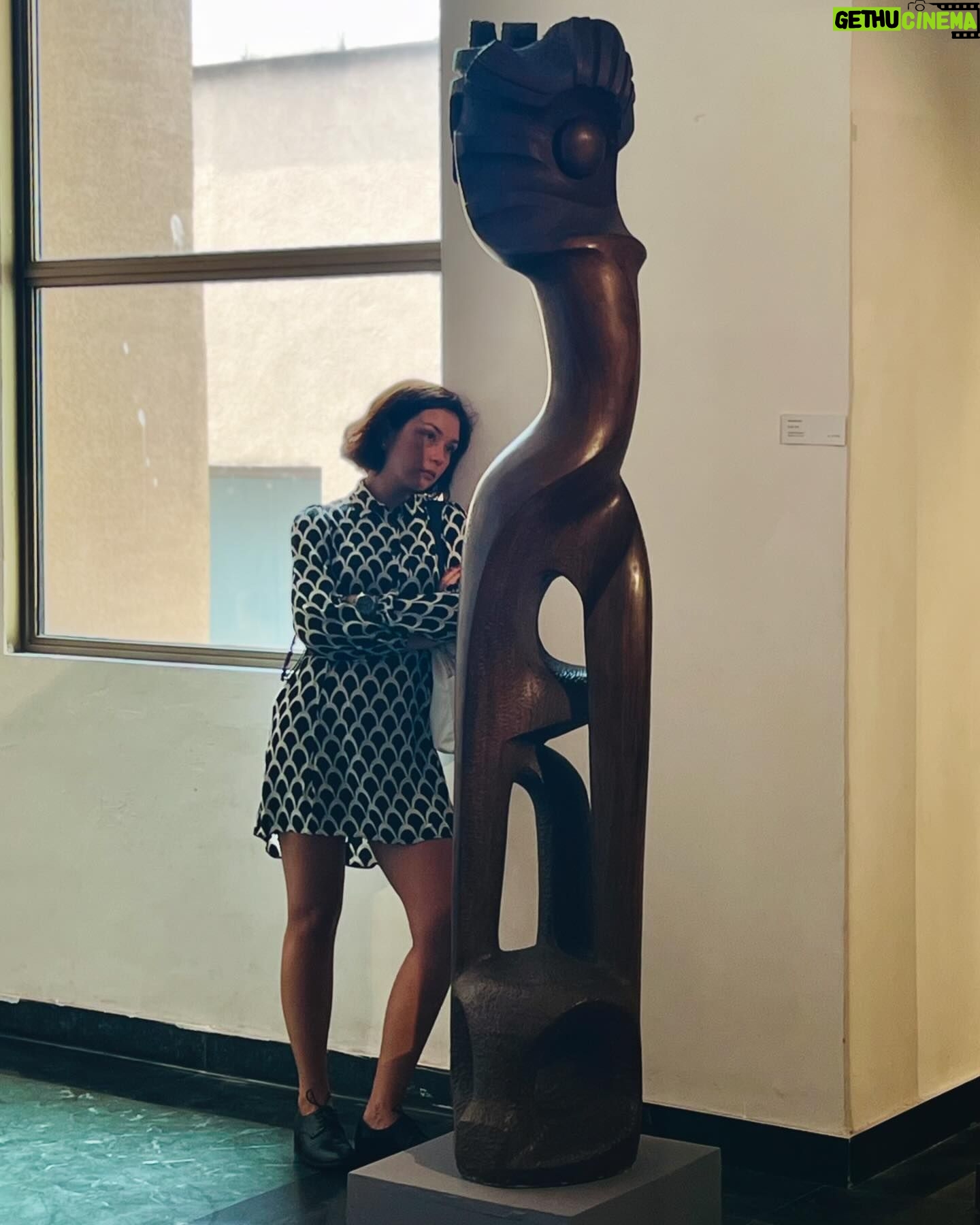 Beauty Gonzalez Instagram - A day at the National Gallery of Modern Art in Delhi ๐๐ค๐งก