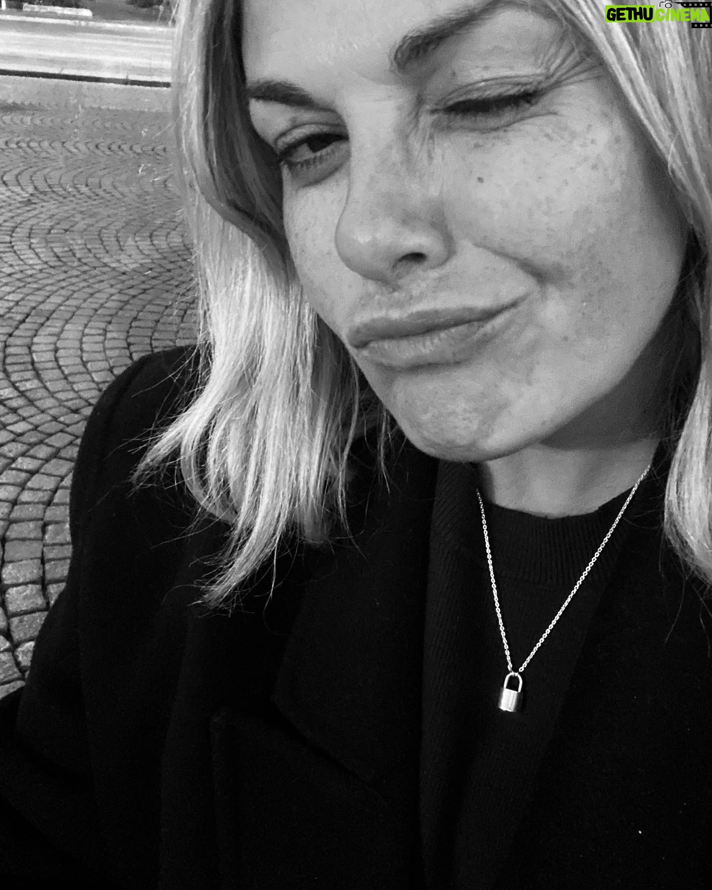 Vanessa Incontrada Instagram - Furbina 😉😉😉😂😂🤭