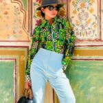 Beauty Gonzalez Instagram – Holding The Fort 💛
In this desert stronghold of Amer Fort,
Fighting Form is best served Cold. 💚
