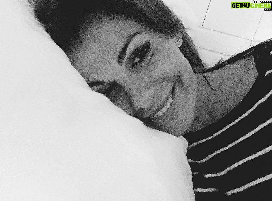 Vanessa Incontrada Instagram - L ultima poesía 🫶