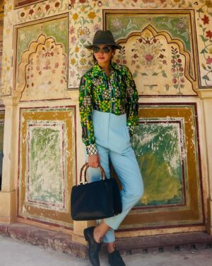 Beauty Gonzalez Instagram - Holding The Fort 💛
In this desert stronghold of Amer Fort,
Fighting Form is best served Cold. 💚