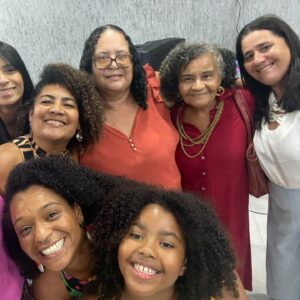 Juliana Alves Instagram - FELIZ PÁSCOA!

#Dump fim de semana com minhas 2 famílias 💜💜
Domingo Páscoa Oliveira > Sábado aniversários Tia Helena e Thainá Alves

Família: Onde me renovo no amor.