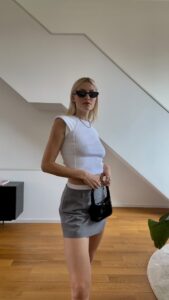 Lena Gercke Instagram - Get your skirts out of your closet girls, the weekend will be 🔥🔥🔥