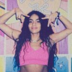 Jessie Reyez Instagram - Crazy how life can feel as heavy as a bag of bricks but then like water to a burn, music pacifies for a moment like magic. I appreciate y’all for making me feel at home for the day ❤️ 🇧🇷 @lollapaloozabr