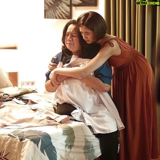 Jennylyn Mercado Instagram - Maraming maraming salamat po sa inyong pagsubaybay gabi-gabi sa Love, Die, Repeat. Mula umpisa hanggang wakas ay sinamahan ninyo kami... Taos puso at paulit-ulit na pasasalamat sa inyo mga bessie! Hanggang sa muli. ☺️
- Angela 🤍🥰❤️
