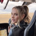 Kinsey Wolanski Instagram - Flying over lake Powell was the most beautiful thing I’ve ever seen. Would you come with me? 👩‍✈️ 

#pilot #helicopter #planes #girls #travel