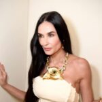 Demi Moore Instagram - Last night’s @hollywoodreporter ‘Powerful Stylists’ dinner in @schiaparelli ✨ Honored to be your date @bradgoreski!