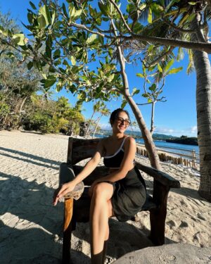 Sanya Lopez Instagram - Water you doing? 🤪🏝️