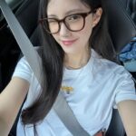 Hyomin Instagram – 벚꽃놀이는 처음이라… ❀.❀