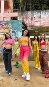 Shivani Paliwal Instagram - ✨Yimmy Yimmy✨ but with @nowunited 

@jacquelienefernandez @tayc @shreyaghoshal #yimmyyimmy