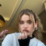 Nicole Wallace Instagram - March 🌷🐭