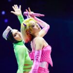 Jolin Tsai Instagram - UP UP 抬起頭
招牌菜一盤
#uglybeauty2024佛山站