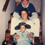 Nicolás Vázquez Instagram – Feliz cumple hermano mío. Acá levantamos una copa por vos y te agradezco que sigas espalda con espalda y corazón con corazón conmigo. Me hace bien. Cada paso que doy te lo dedico con todo mi alma. Te amo! Siempre juntos San! 🤍♾️