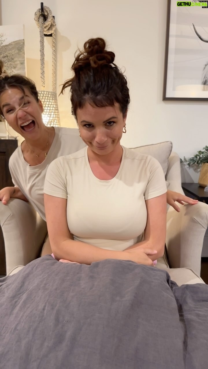 Jessie James Decker Instagram - Milky titty hair loss committee (tell me you had a baby without telling me)😂