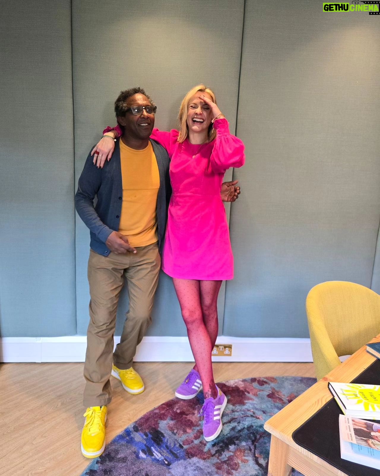 Fearne Cotton Instagram - Me and the @happyplaceofficial team often feel extremely lucky that each week we get to meet someone amazing, interesting, inspiring etc...
Then every now and then we all fall in love with a guest. That's true of the week we met @sissaylemn
He made us howl with laughter, think deeply and question a lot. A conversation that flowed in and out of ever changing subjects and gave us a lot. For that we are grateful.
Have you listened to this weeks episode yet? If not I promise it will lift spirits, motivate you and give you strength.
Let me know your thoughts below⬇️