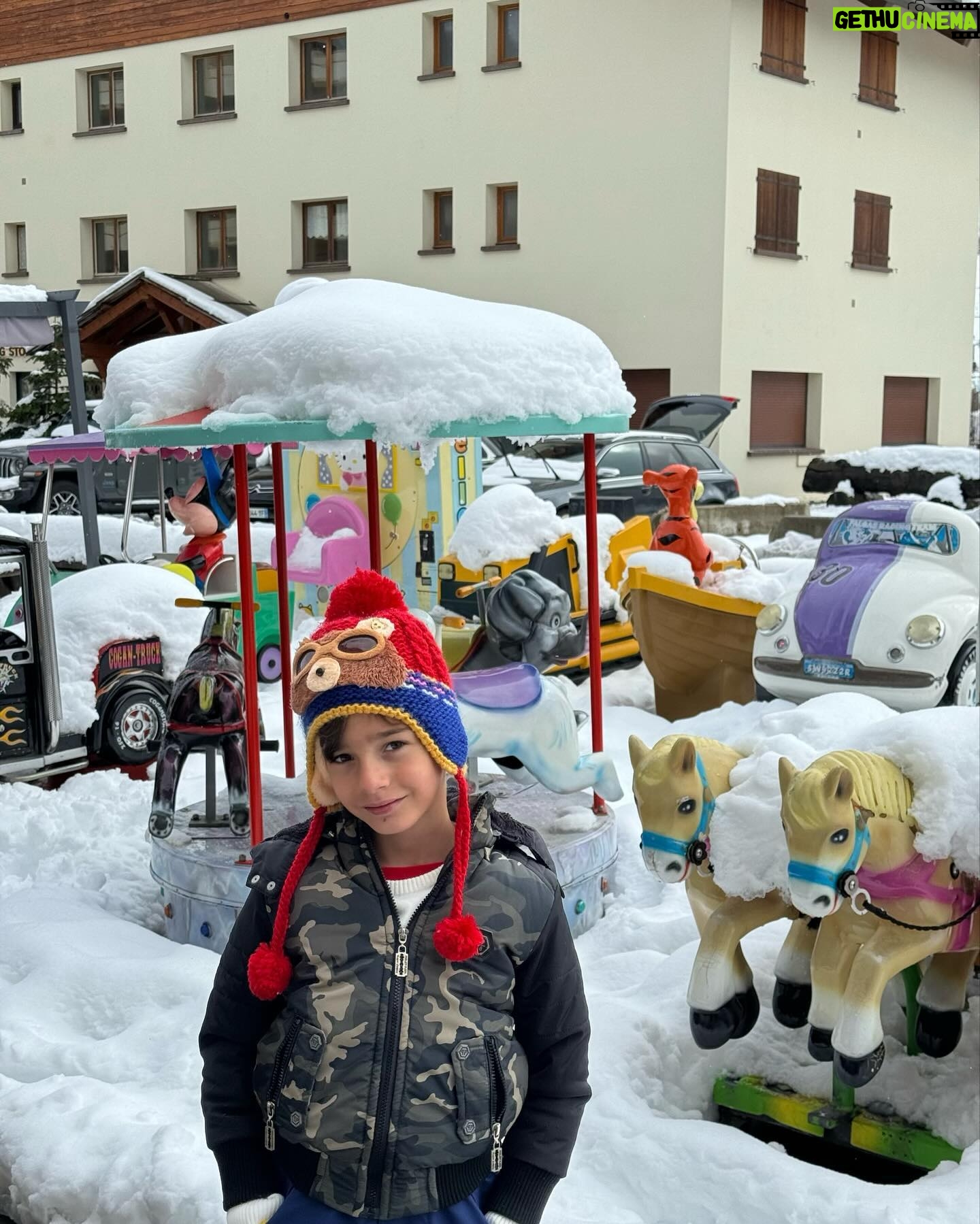Lamitta Frangieh Instagram - Happy Easter from Justin & Me šāļø
.
.
.
#skiing #mountains #grenchalps #momandson #familygoals #vacation #cotedazurfrance #france #snowwhite #snowsnowsnow #lamittafrangieh #europelovers #happyeastereveryone #travelphotography #travelawesome