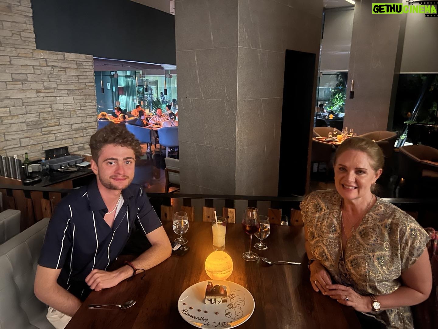 Erika Buenfil Instagram - Cena elegante. Restaurante MB. @liveaquacancun @nico.buenfil
