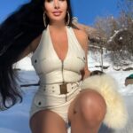 Lamitta Frangieh Instagram - White on white ❄️ by @FashionNova 🤍
Feminine energy faux leather romper 
.
.
.
#fashionnovaambassador #fashionnovacurve #fashionnovababe #fashionnovaoutfit #frenchalps🇫🇷 #snowwhite #lamittafrangieh #fashionnovamodels #usa #newcollection