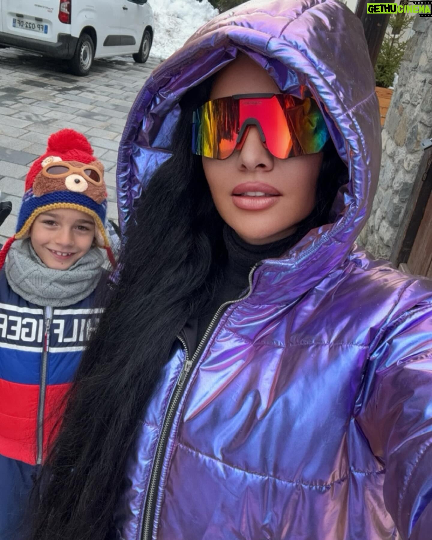 Lamitta Frangieh Instagram - Happy Easter from Justin & Me šāļø
.
.
.
#skiing #mountains #grenchalps #momandson #familygoals #vacation #cotedazurfrance #france #snowwhite #snowsnowsnow #lamittafrangieh #europelovers #happyeastereveryone #travelphotography #travelawesome